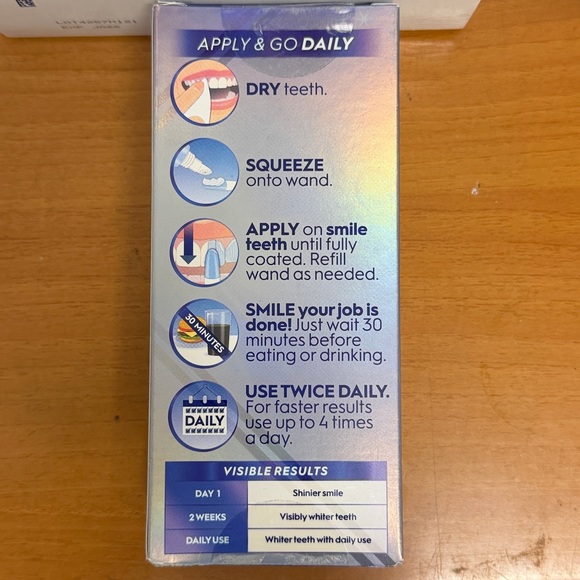 Crest 3D White Dental Bundle - Picture 5 of 5